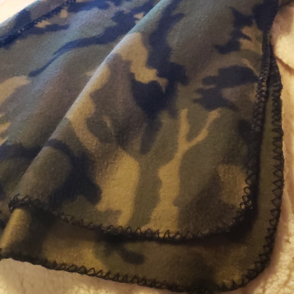 Camouflage Fleece Throw